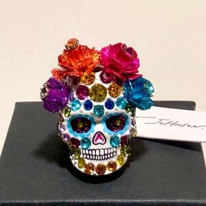 🌹🍃New BETSEY JOHNSON “Day of the Dead”Sugar Skull Multi Pave’ Gold-Tone Ring🍃🌹
